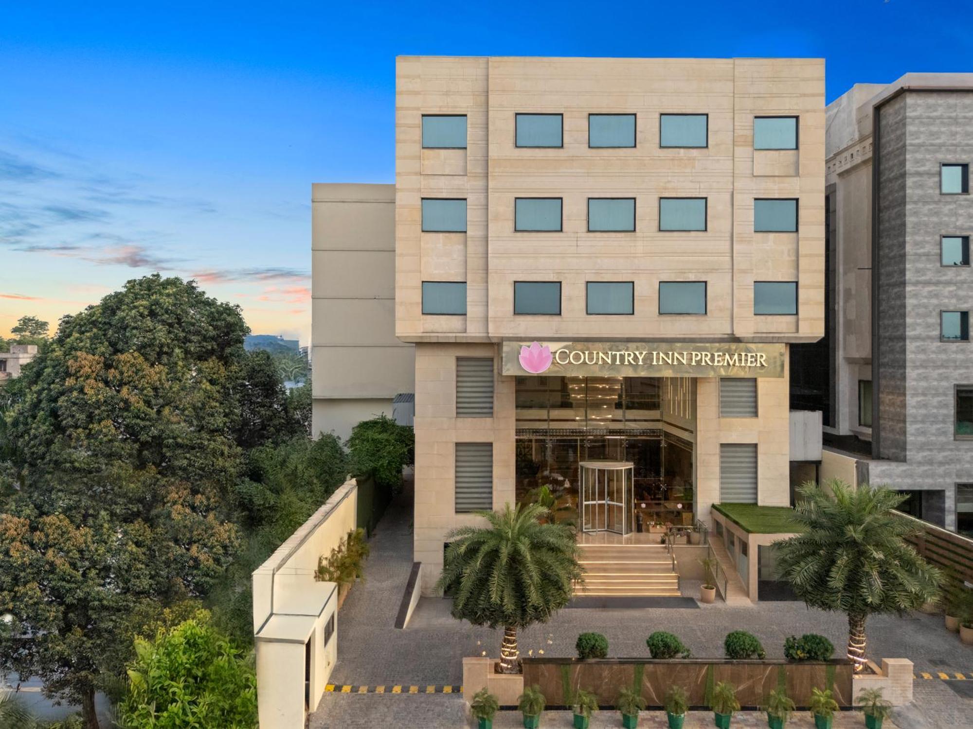 Country Inn Premier Amritsar, 10 Min From Golden Temple Экстерьер фото