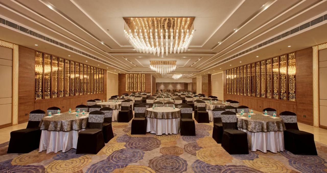 Country Inn Premier Amritsar, 10 Min From Golden Temple Экстерьер фото