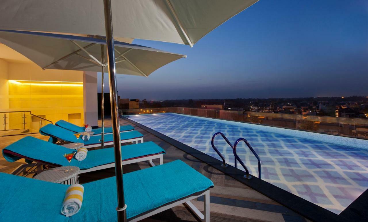 Country Inn Premier Amritsar, 10 Min From Golden Temple Экстерьер фото